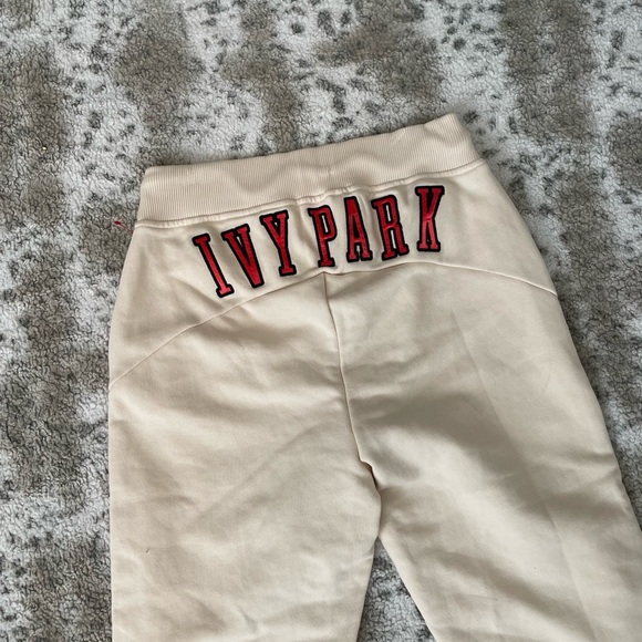 Ivy park kids sweatpants - Picture 4 of 4